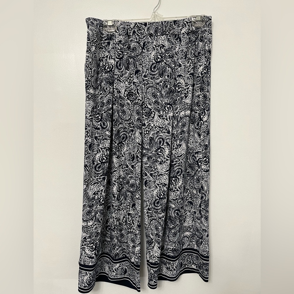 Michael Kors capri pants